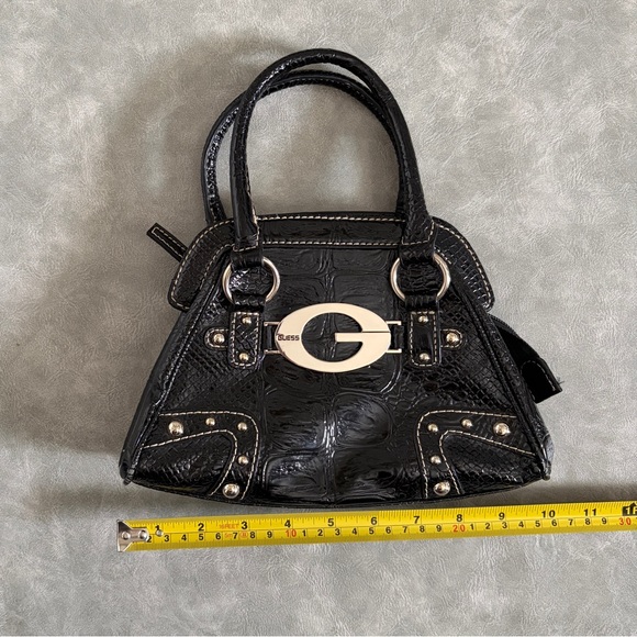 Guess patent faux leather mini purse | y2k mini guess bag - Picture 4 of 8